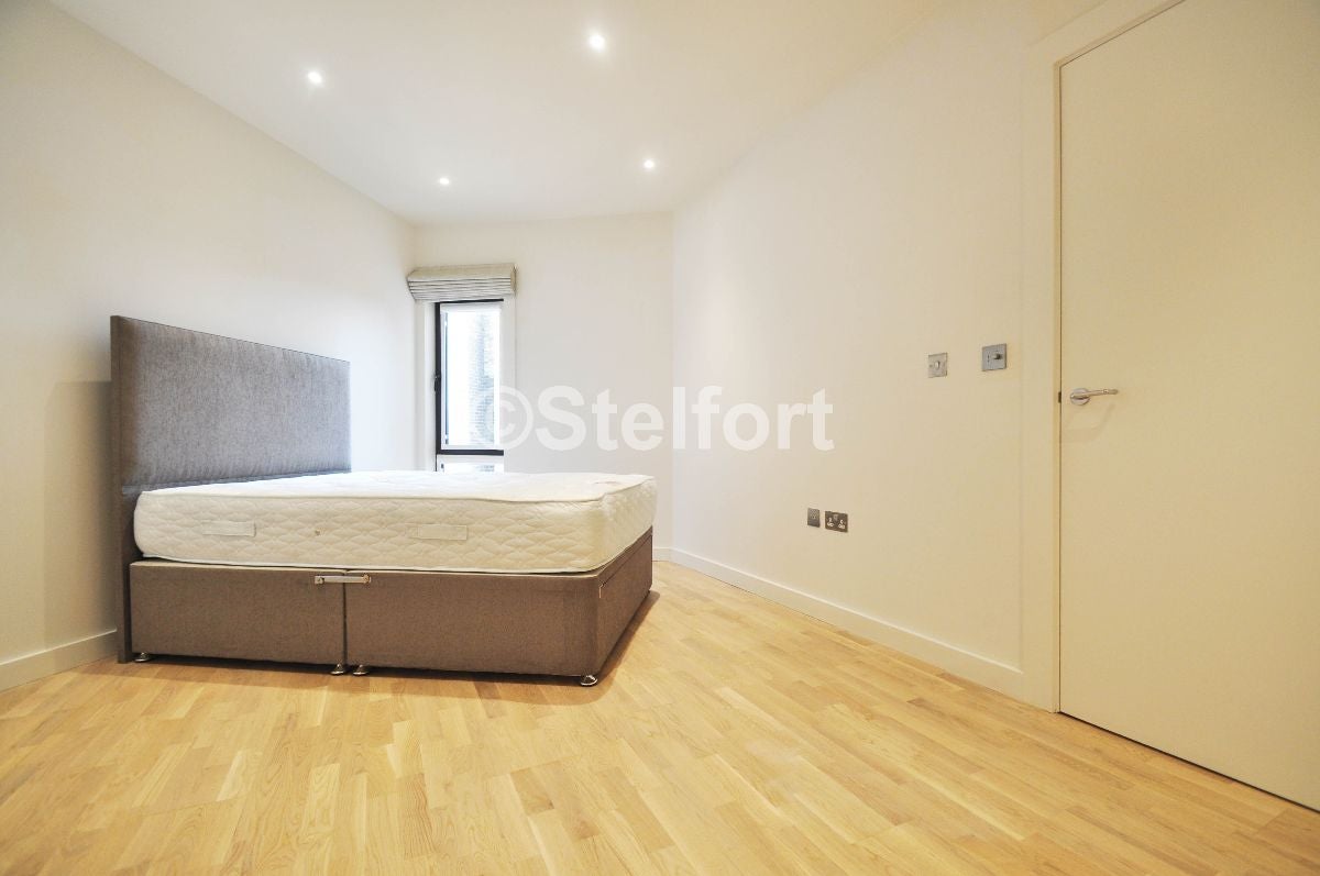 Flat Tufnell Park Road in Greater London
