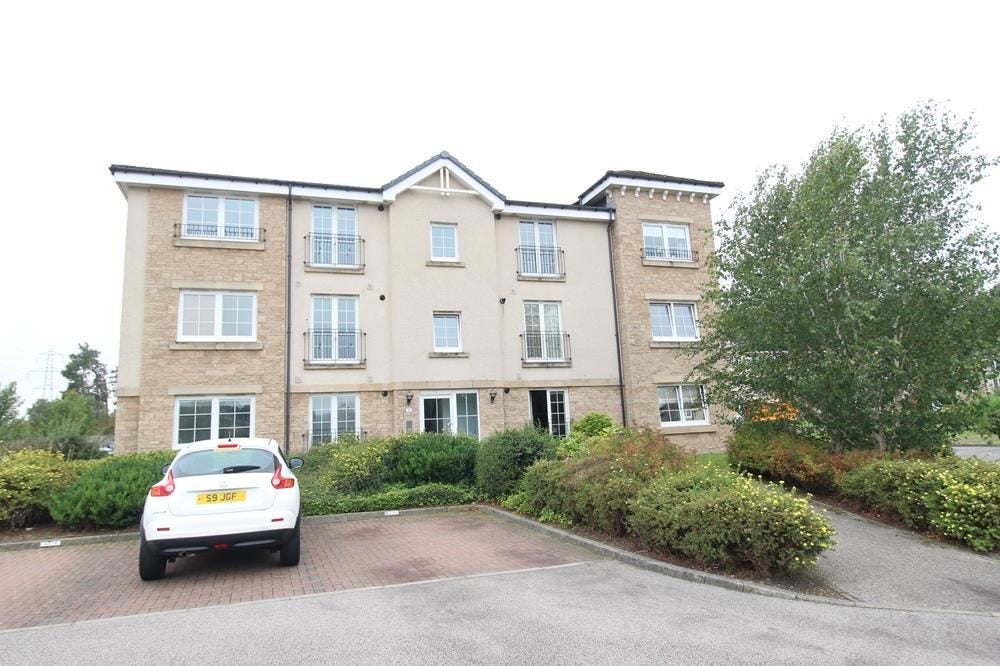 Flat Mackie Place in Westhill