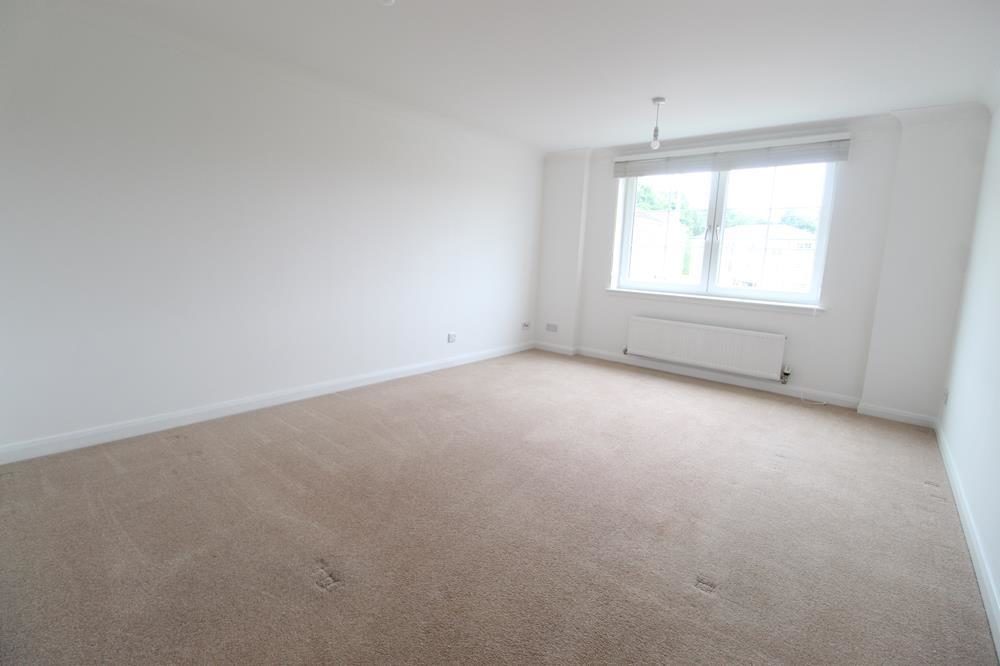 Flat Mackie Place in Westhill