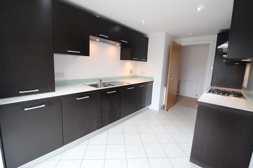 Flat Mackie Place in Westhill