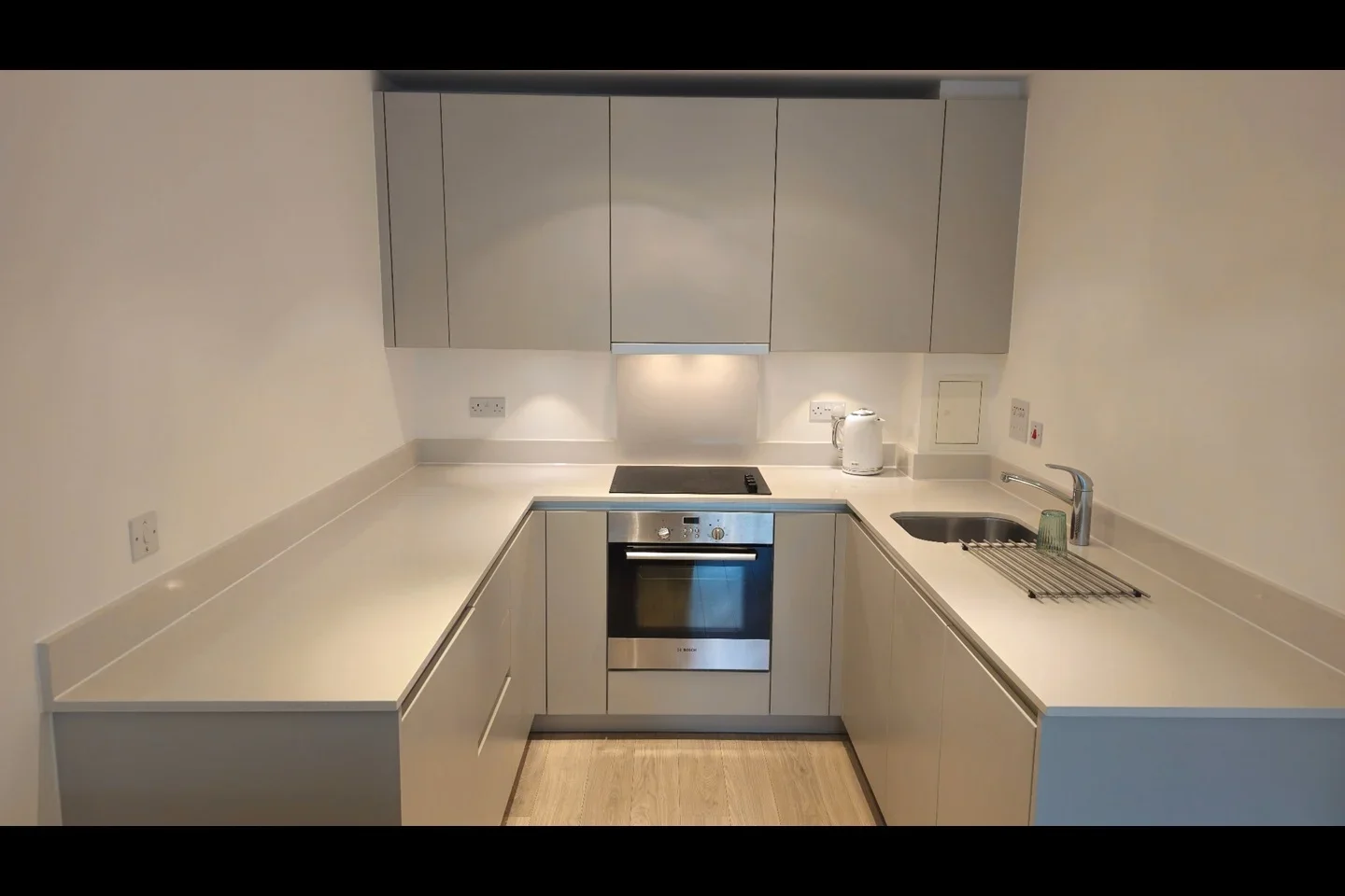 Flat Saffron Square in Greater London