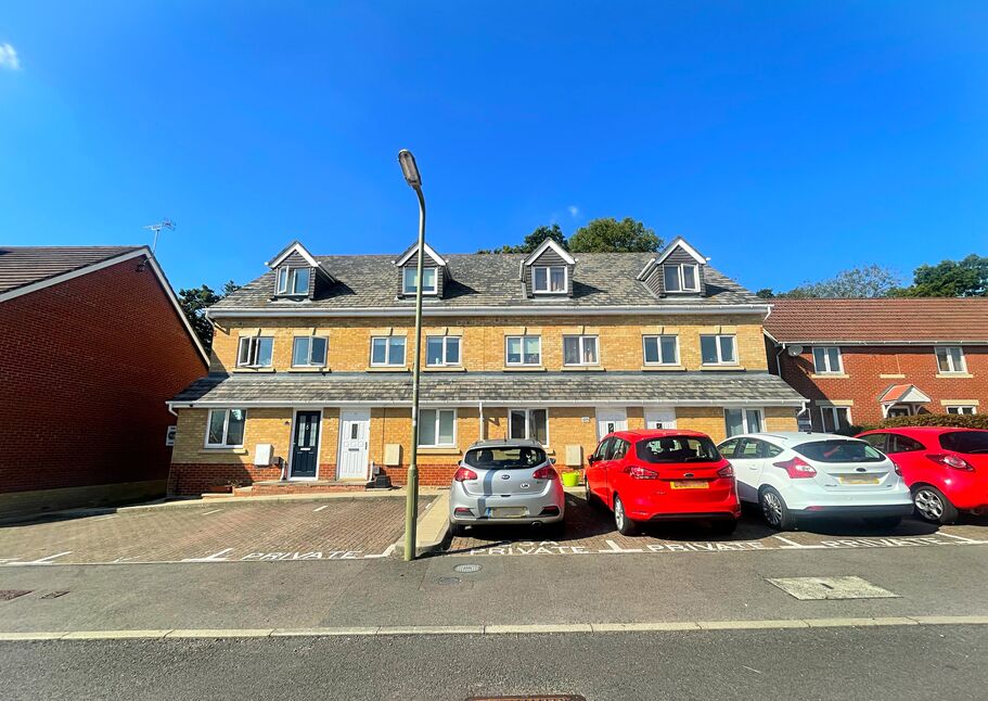 Flat Oak Coppice Road in Fareham