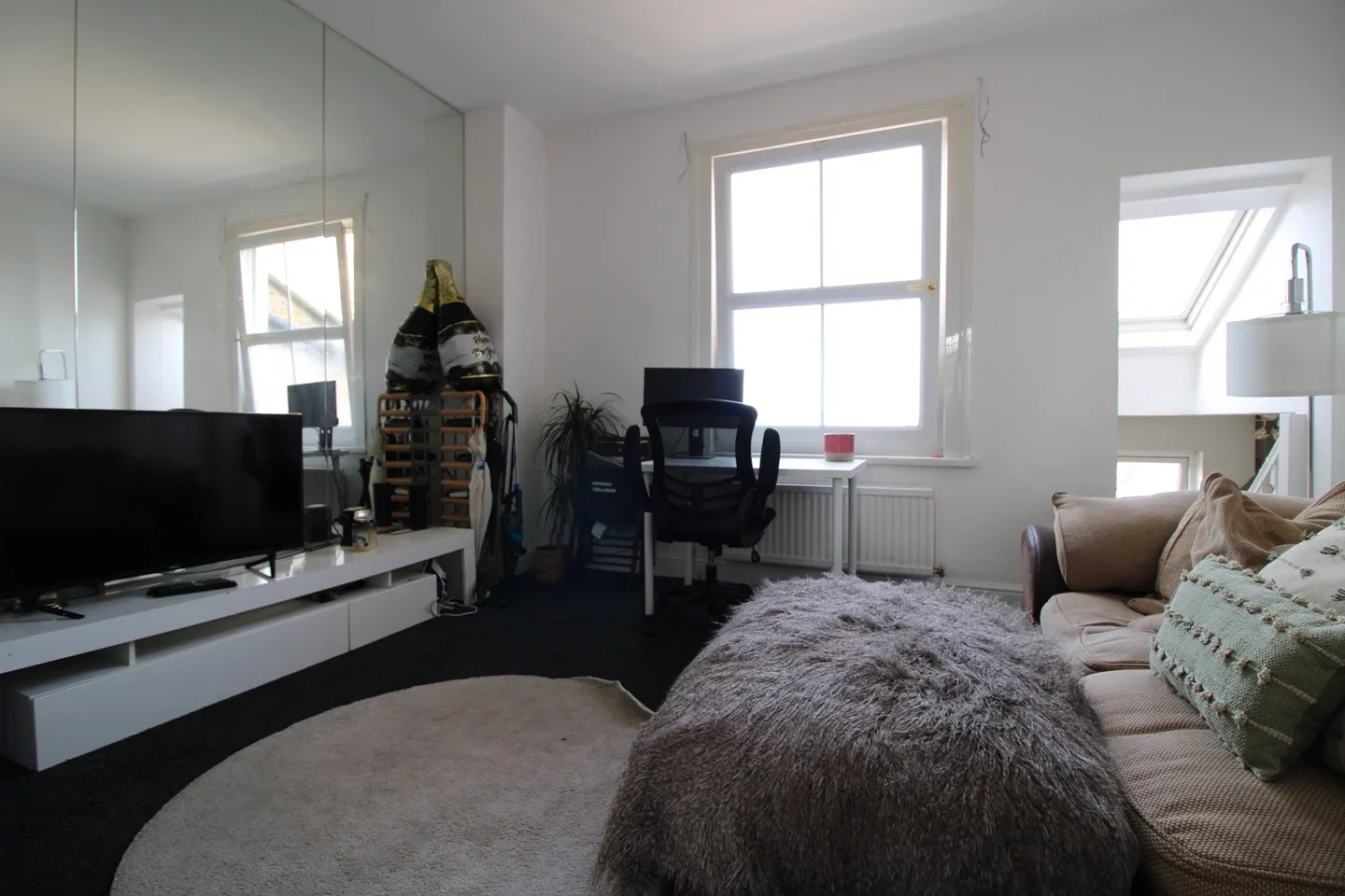 Flat Arthur Road in Greater London