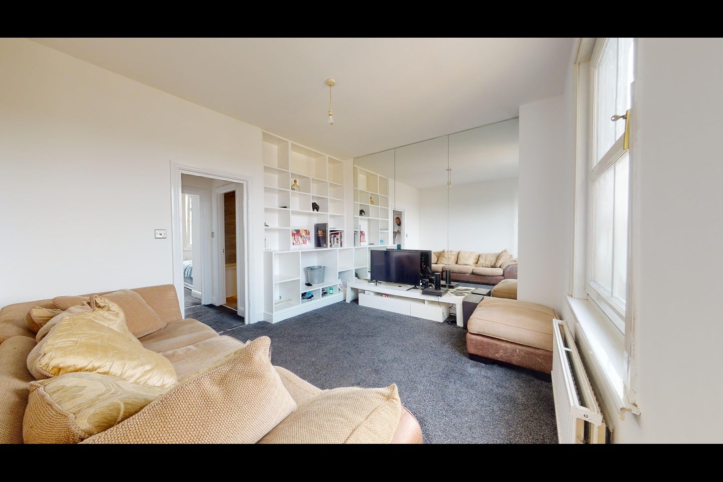 Flat Arthur Road in Greater London