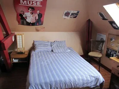 Chambre Place du Château à Le Grand-Lucé