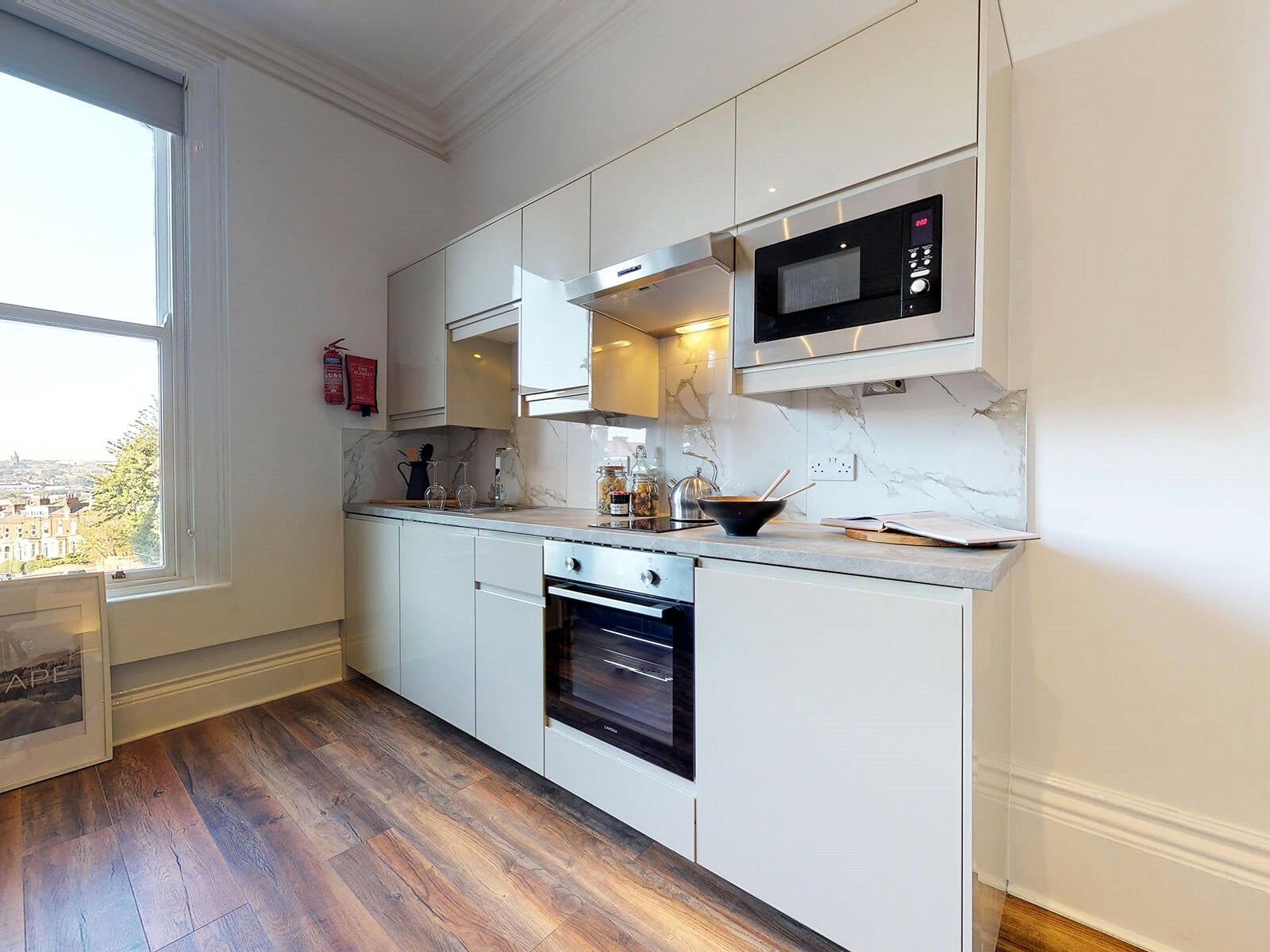 Flat Clarendon Road in Leeds