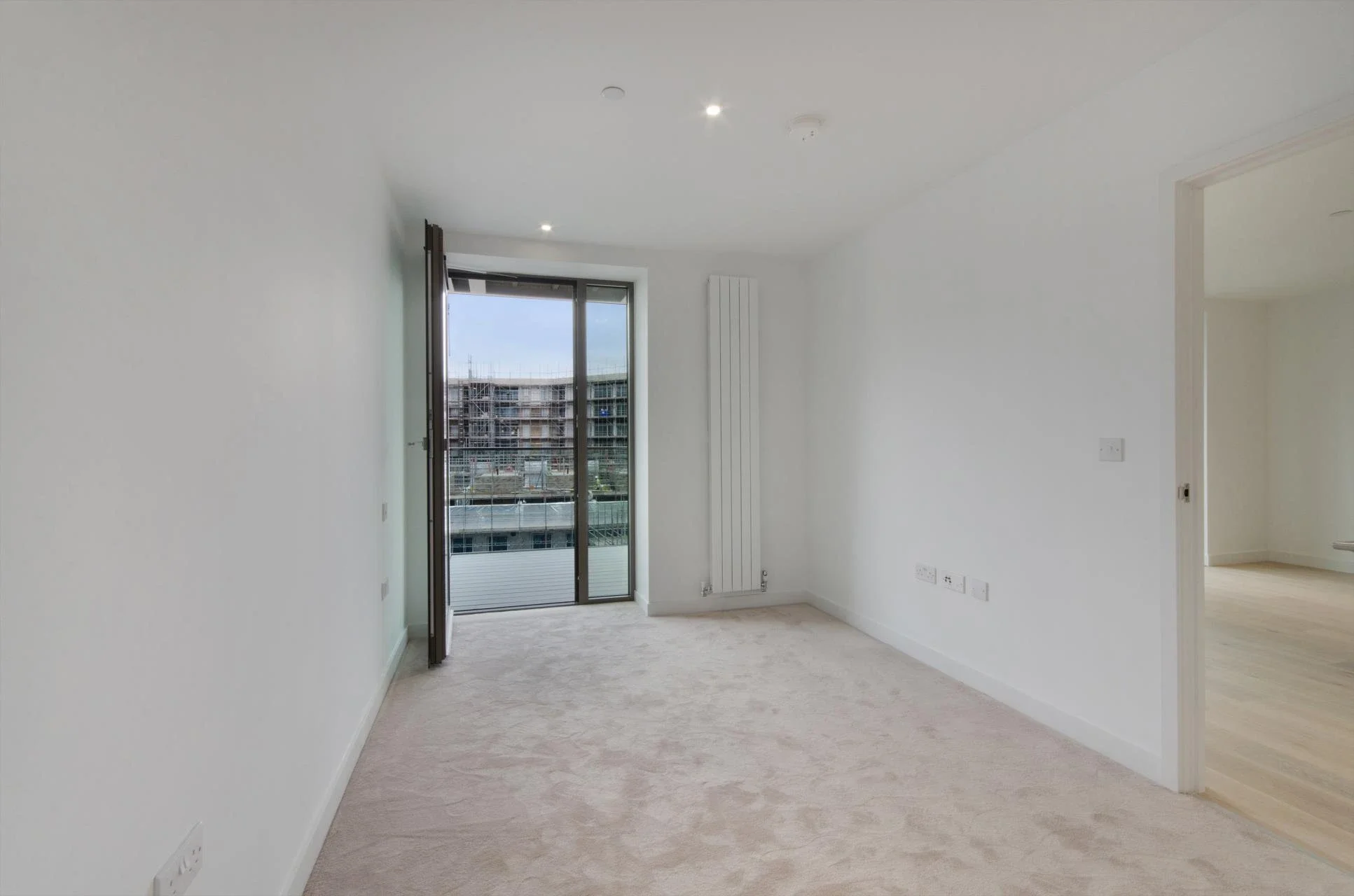 Flat Nautical Drive in Greater London