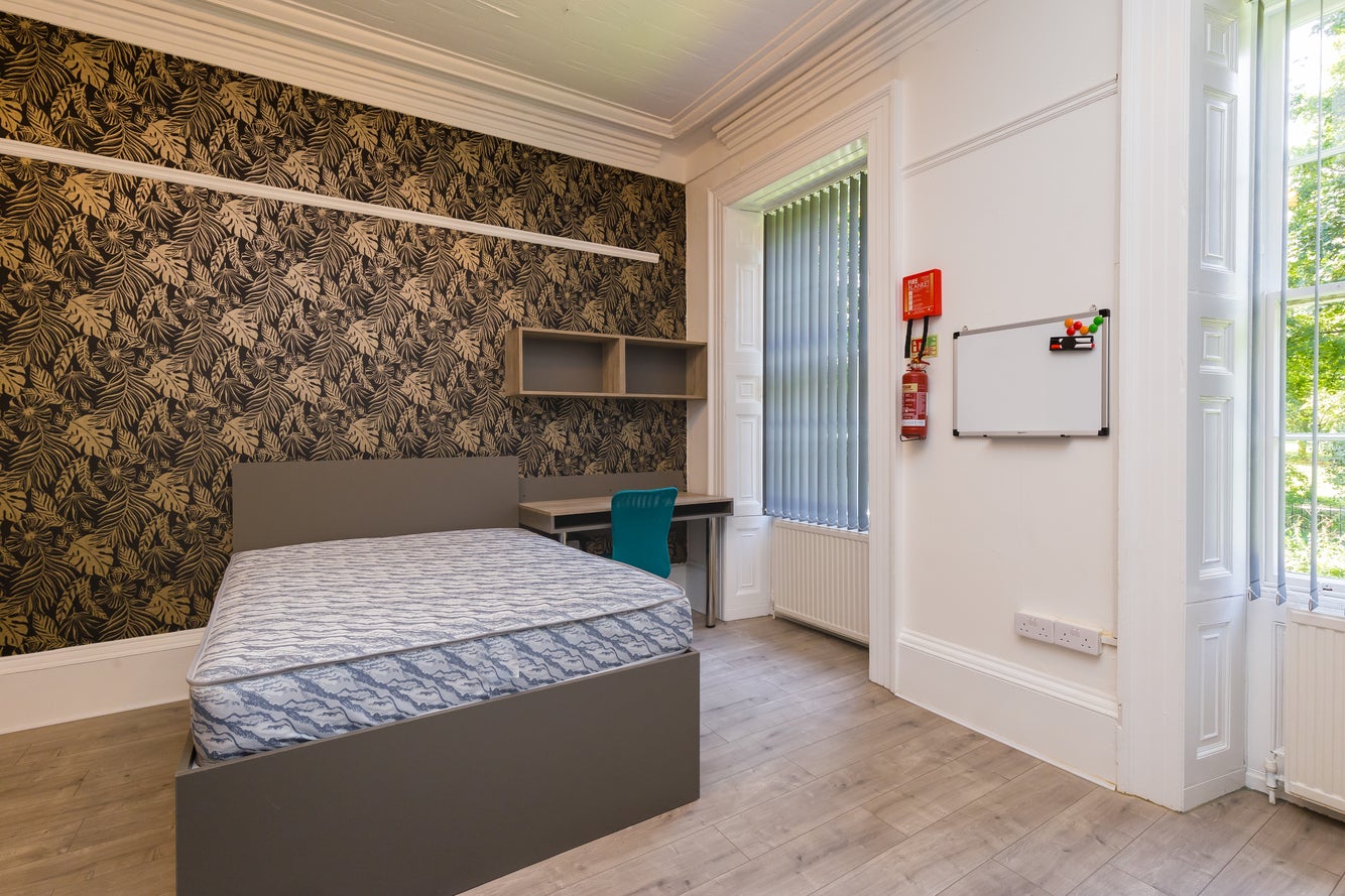Flat Leazes Terrace in Newcastle upon Tyne