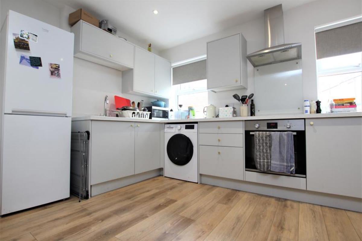 Flat Warden Road in Bristol
