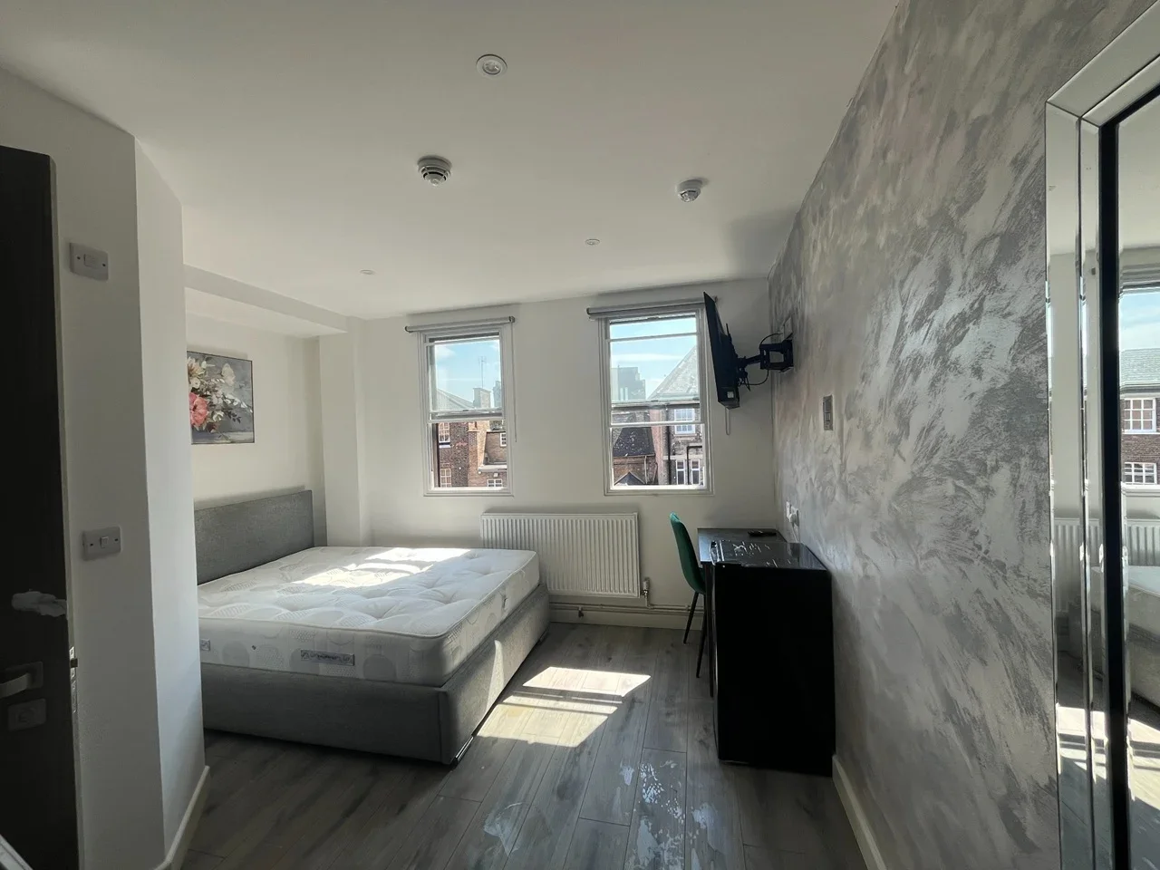 Room Priestgate in Peterborough
