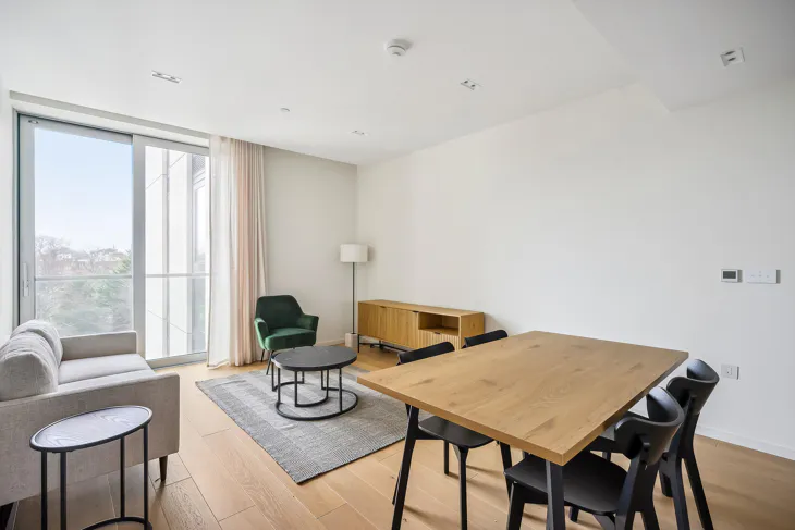 Flat West Road in Greater London