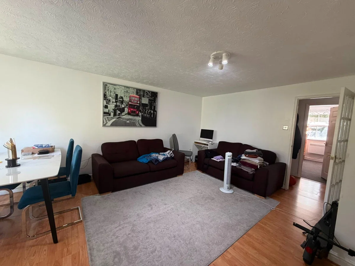 Flat Joslyn Close in Greater London