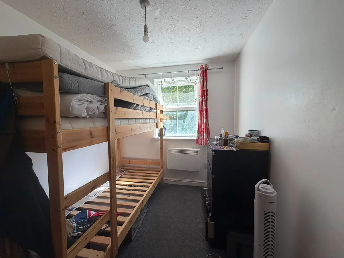 Flat Joslyn Close in Greater London