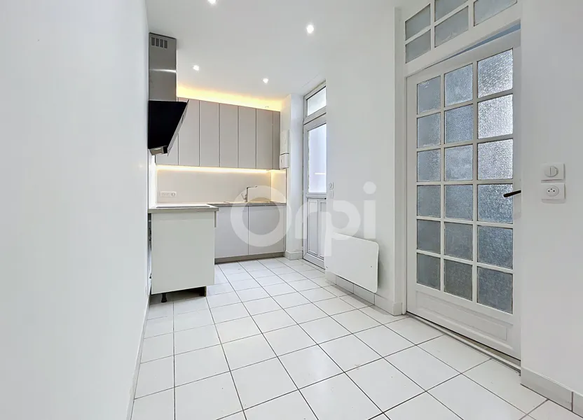 Flat Rue Pasteur in Nogent-sur-Marne