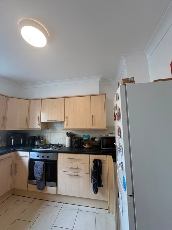 Room Sussex Way in Greater London