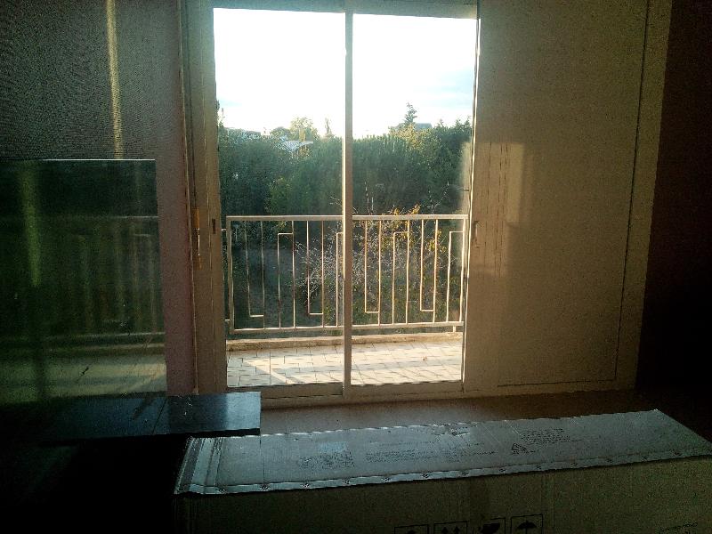 Room Rue des Treilles in Libourne