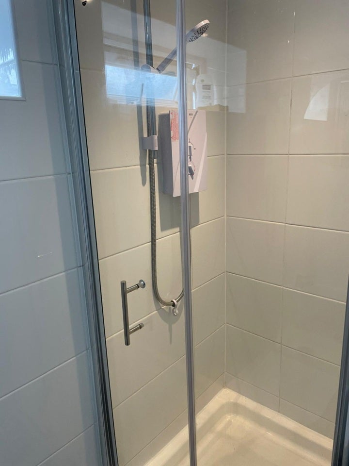 Room Ravensfield in Basildon