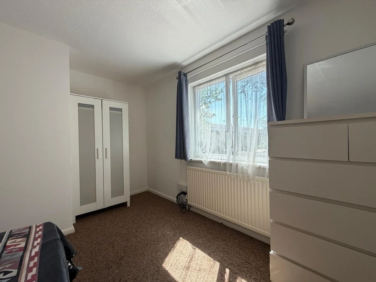 Room Ravensfield in Basildon