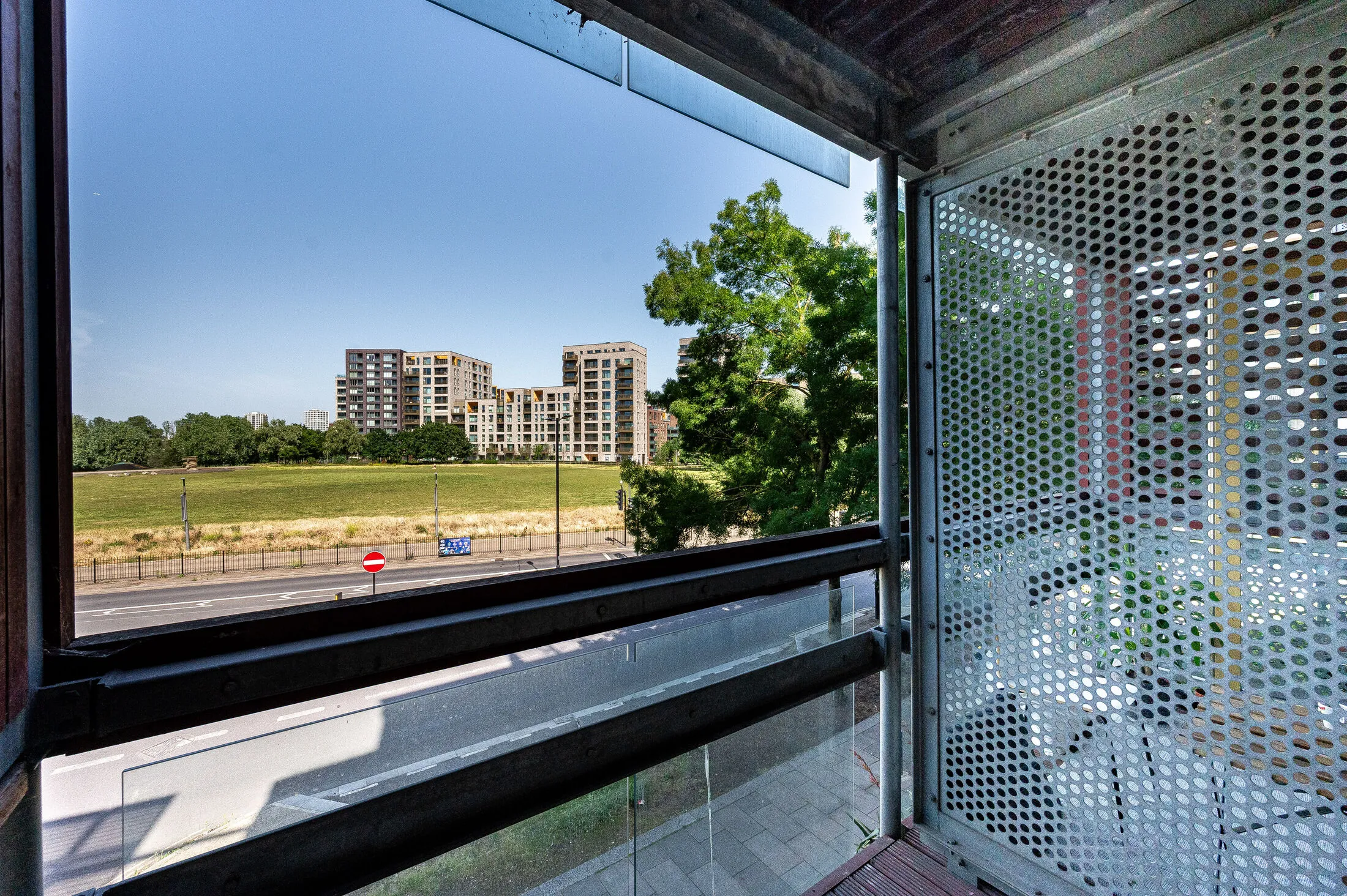 Flat West Parkside in Greater London