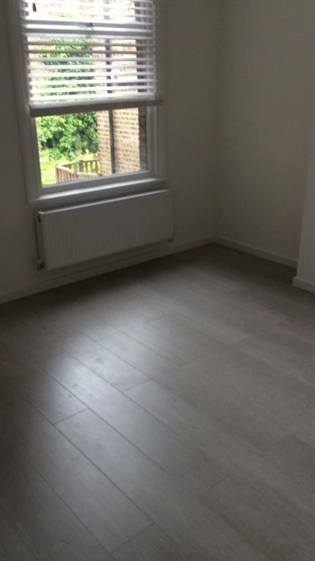 Room Mozart Street in City of Westminster