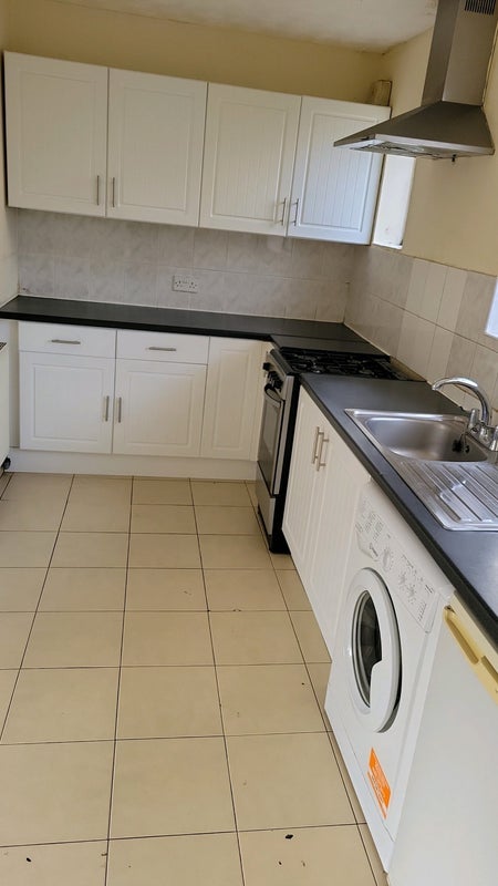Room Australia Avenue in Maidenhead