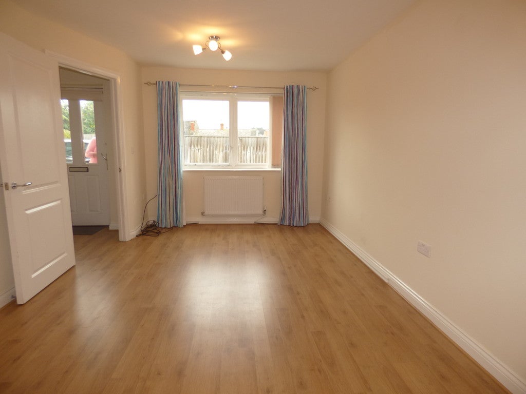 House Tudor Close in Teignbridge