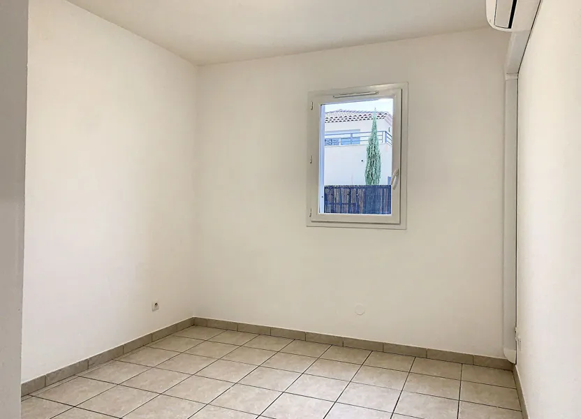 Flat Avenue Jean Moulin in Calas