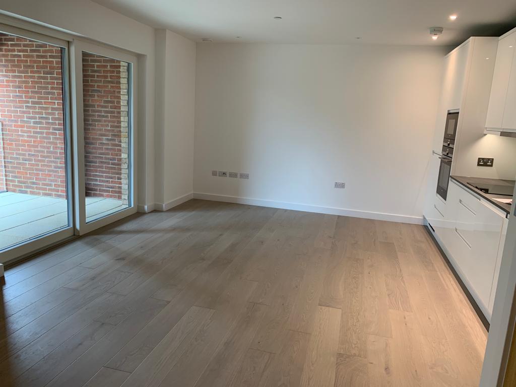 Flat Achill Close in Greater London