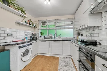 House Shuttleworth Road in Greater London