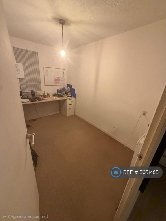Flat Calydon Road in Greater London