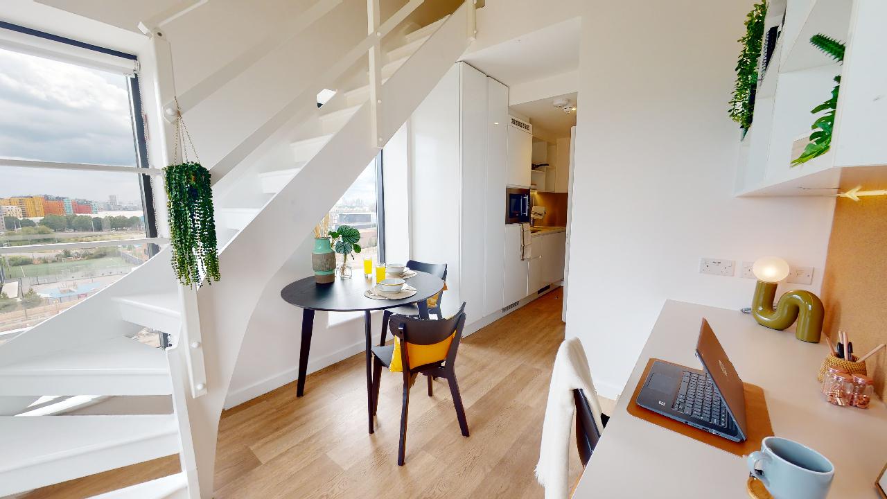 Flat East Parkside in Greater London