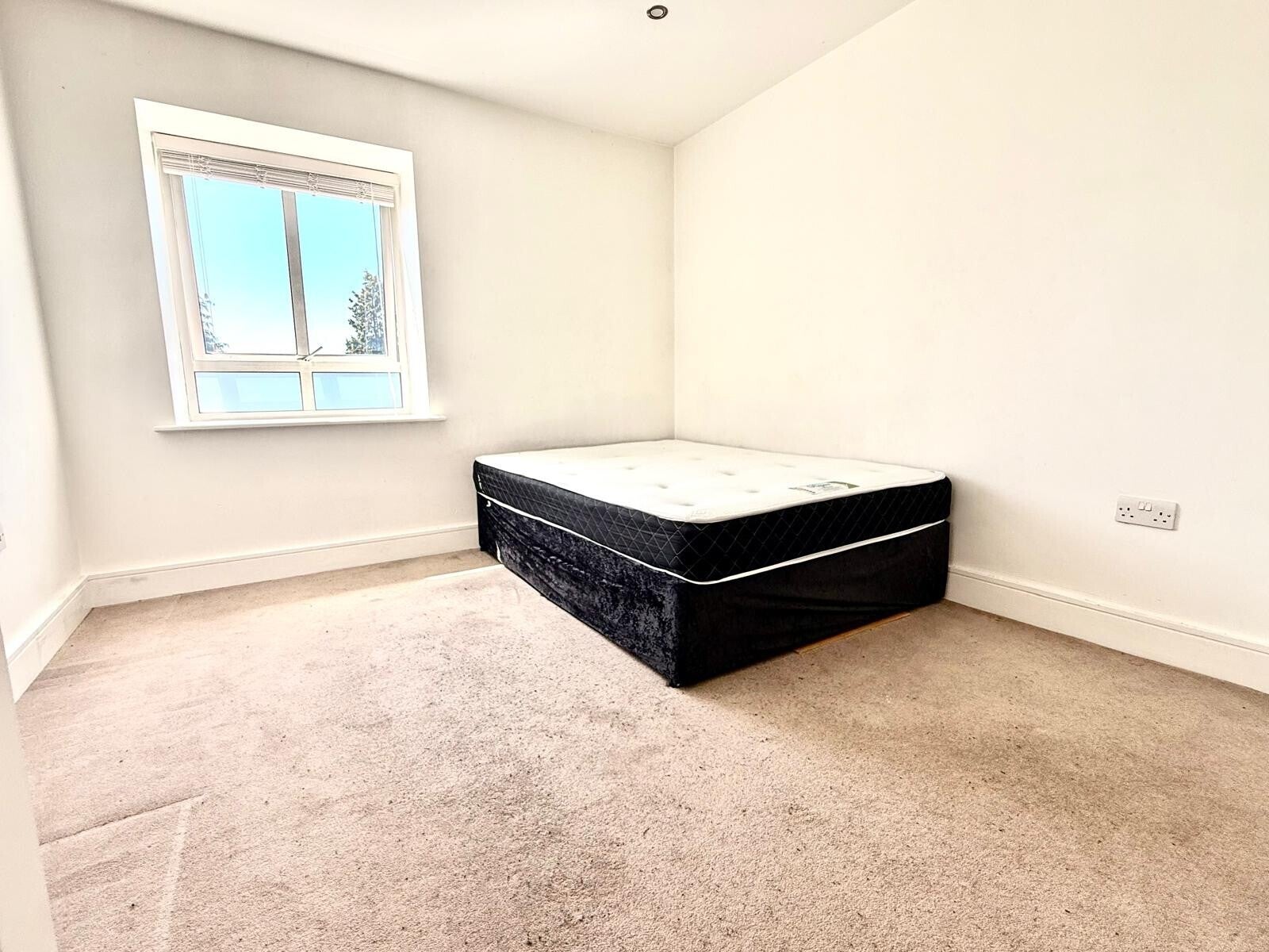 Flat Widmore Road in Greater London