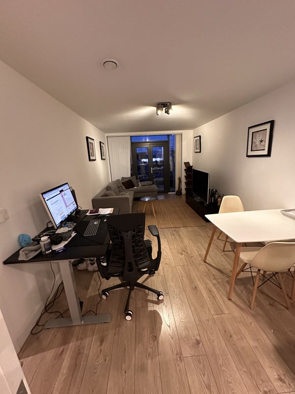 Room Forest Road in Greater London
