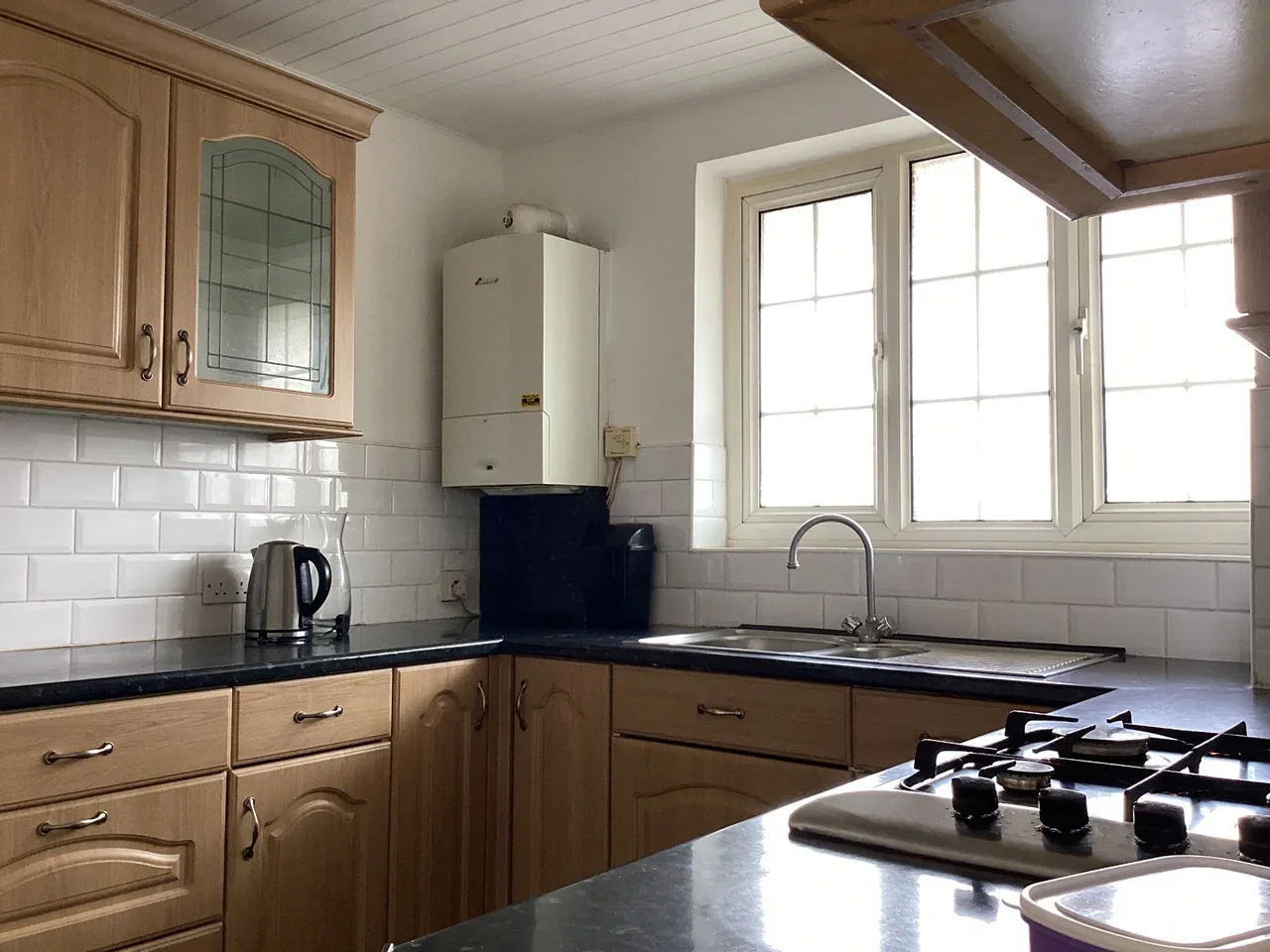 Flat Feltham Road in Greater London