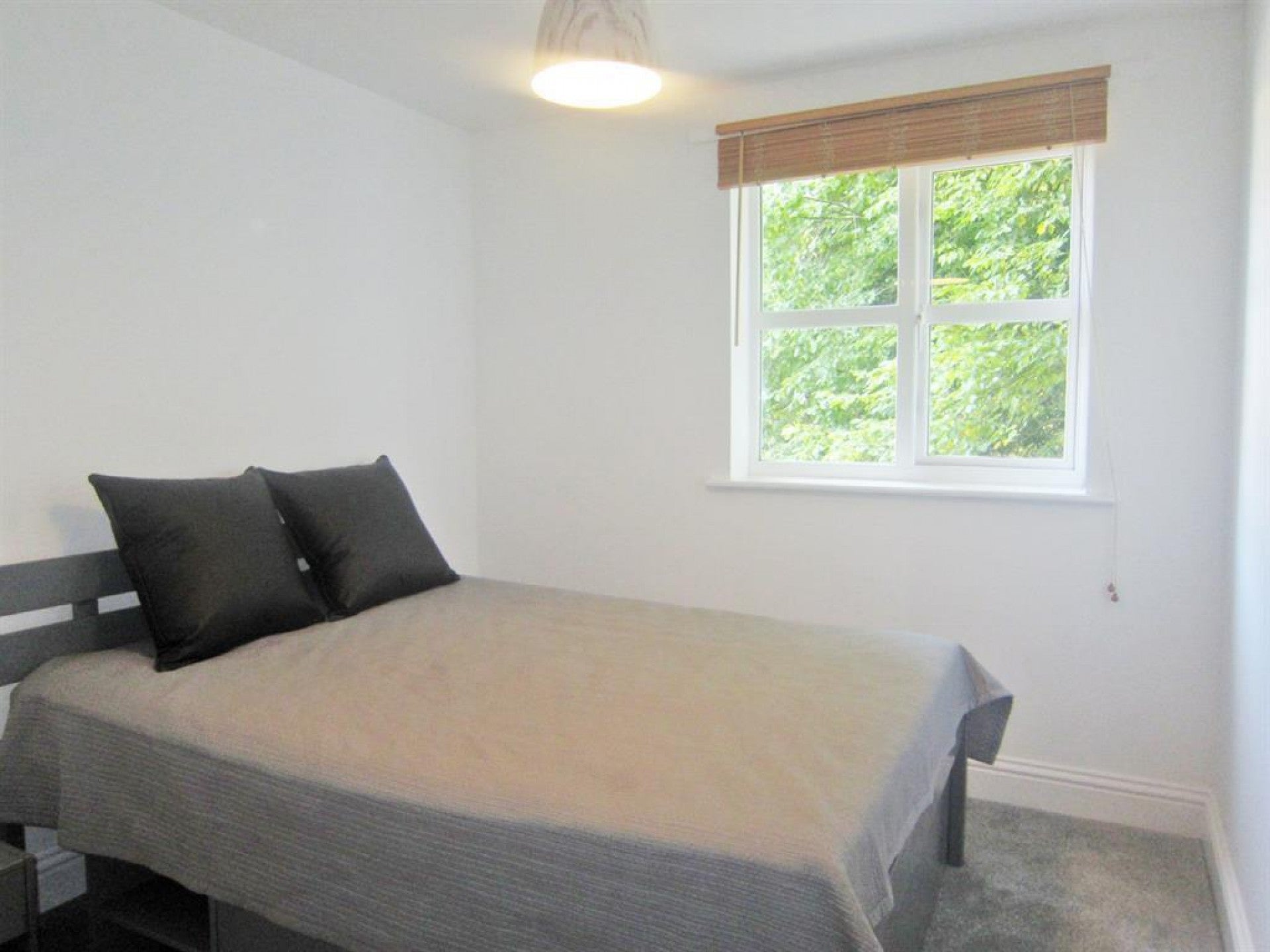 Flat Faraday Road in Stevenage