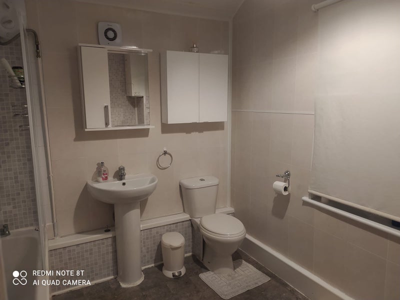 Room Nelson Road in Ipswich