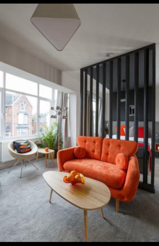 Room Westley Road in Birmingham