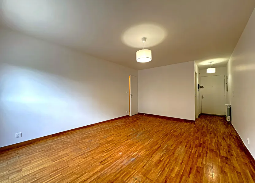 Flat Rue Alphonse Pécard in Gif-sur-Yvette