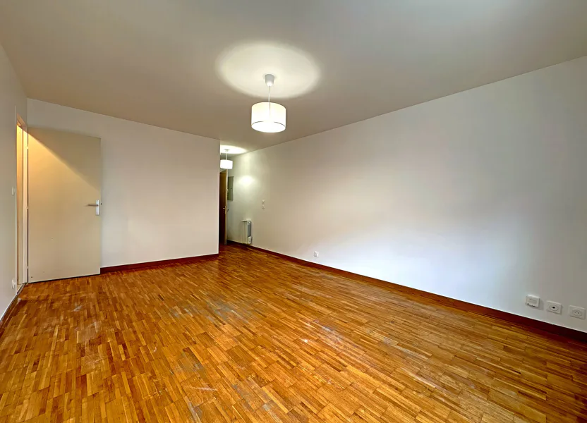 Flat Rue Alphonse Pécard in Gif-sur-Yvette
