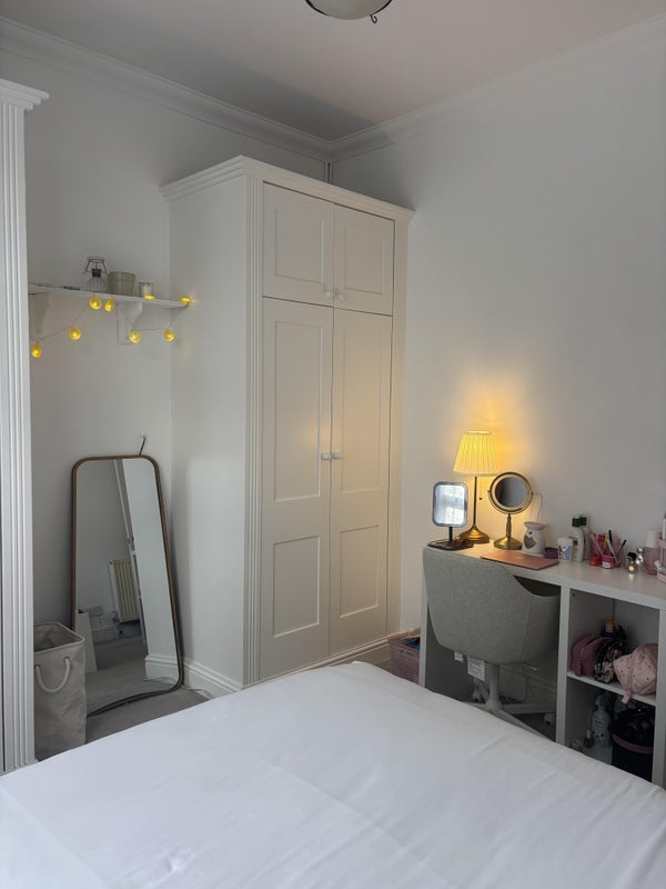 Room Lucien Road in Greater London