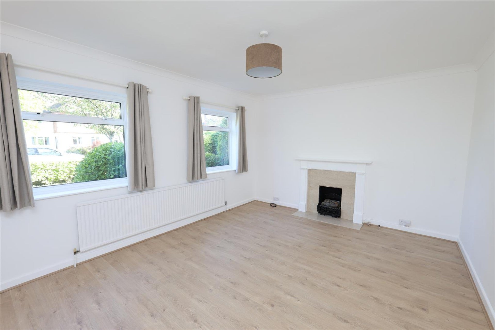 House Lyndhurst Drive in Sevenoaks