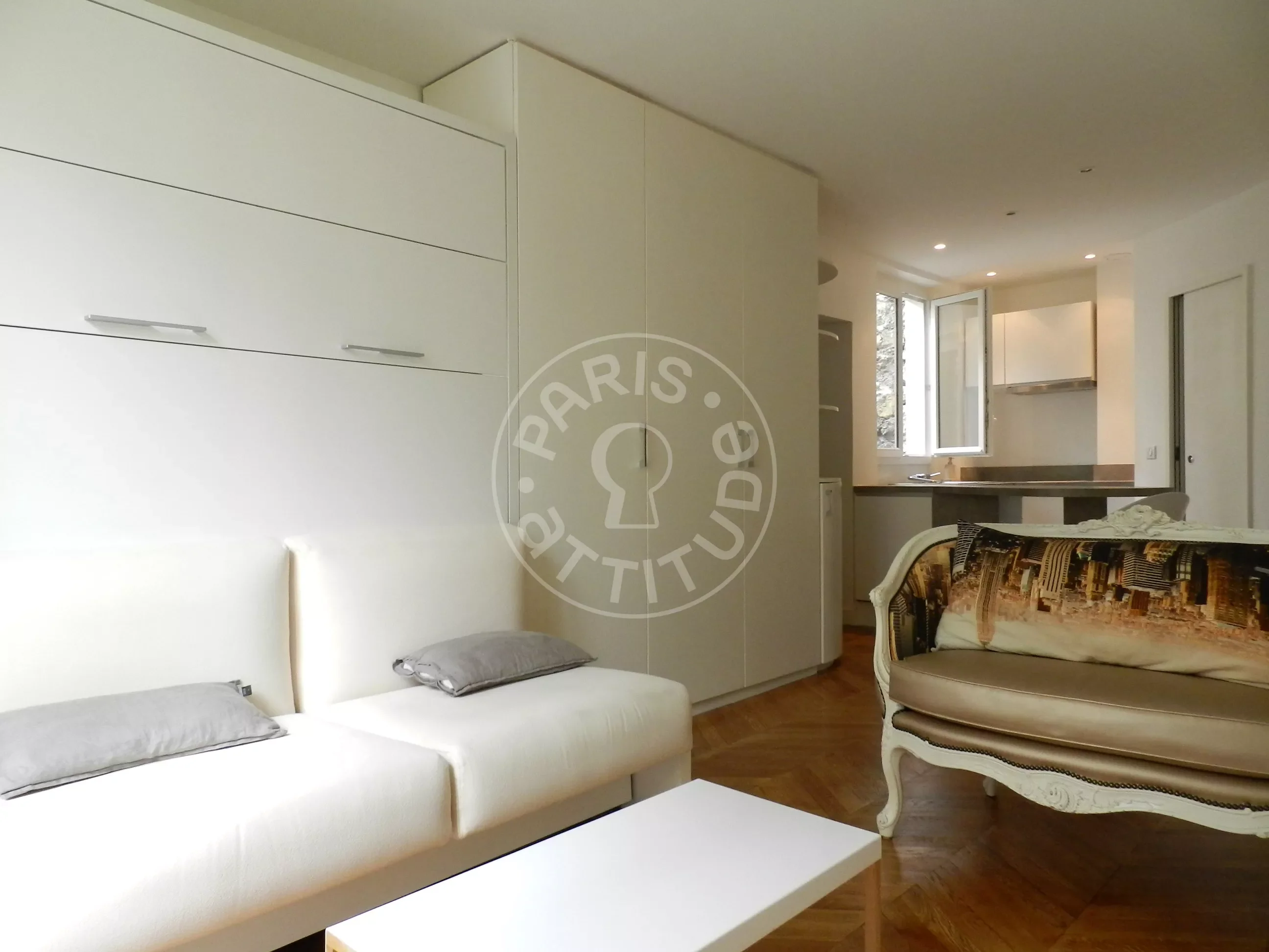 Appartement Rue de l'Étoile à Paris