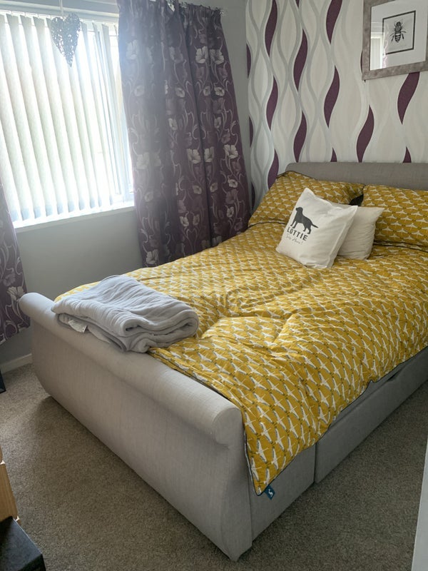 Room Broadstone Road in Bolton