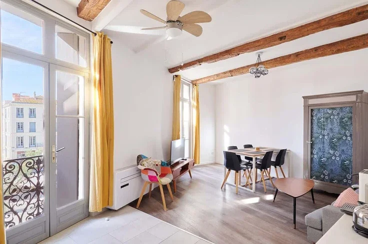 Appartement Place de la Madeleine à Béziers