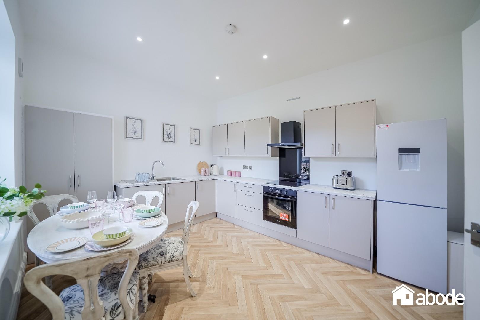 Flat Courtenay Road in Liverpool