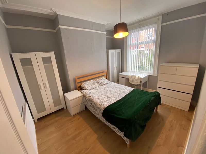 Flat Nithsdale Road in Liverpool
