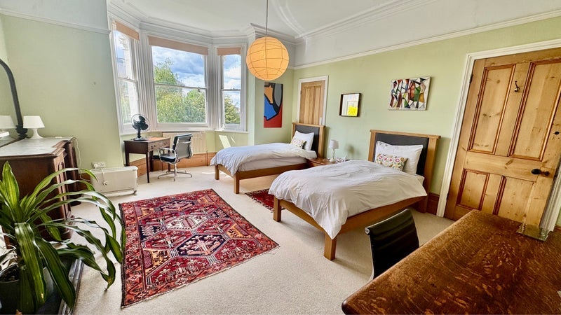 Room Breakspears Road in Greater London