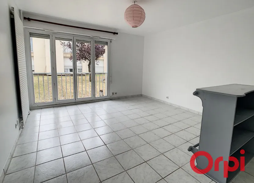 Appartement Rue Joseph Lahuec à Châtenay-Malabry