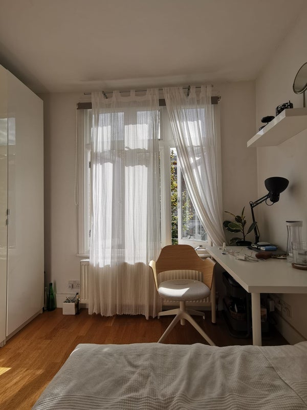 Room Agincourt Road in Greater London