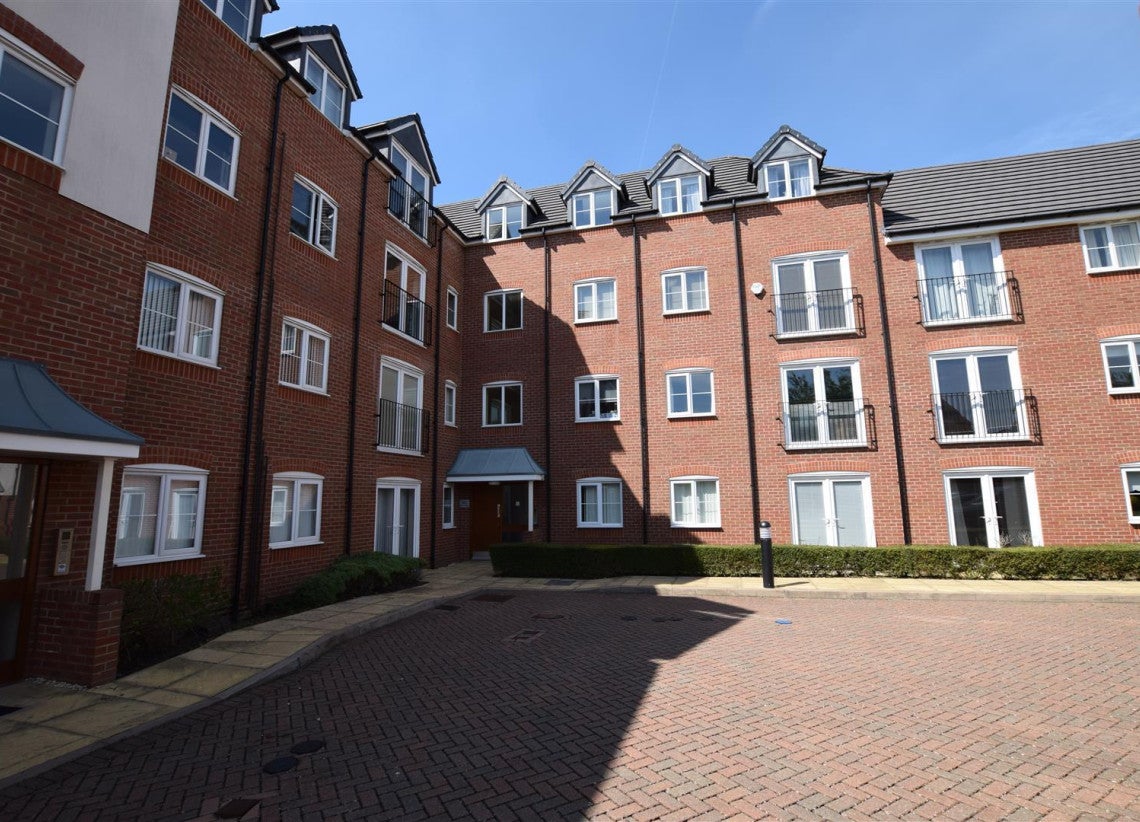 Flat Penruddock Drive in Coventry